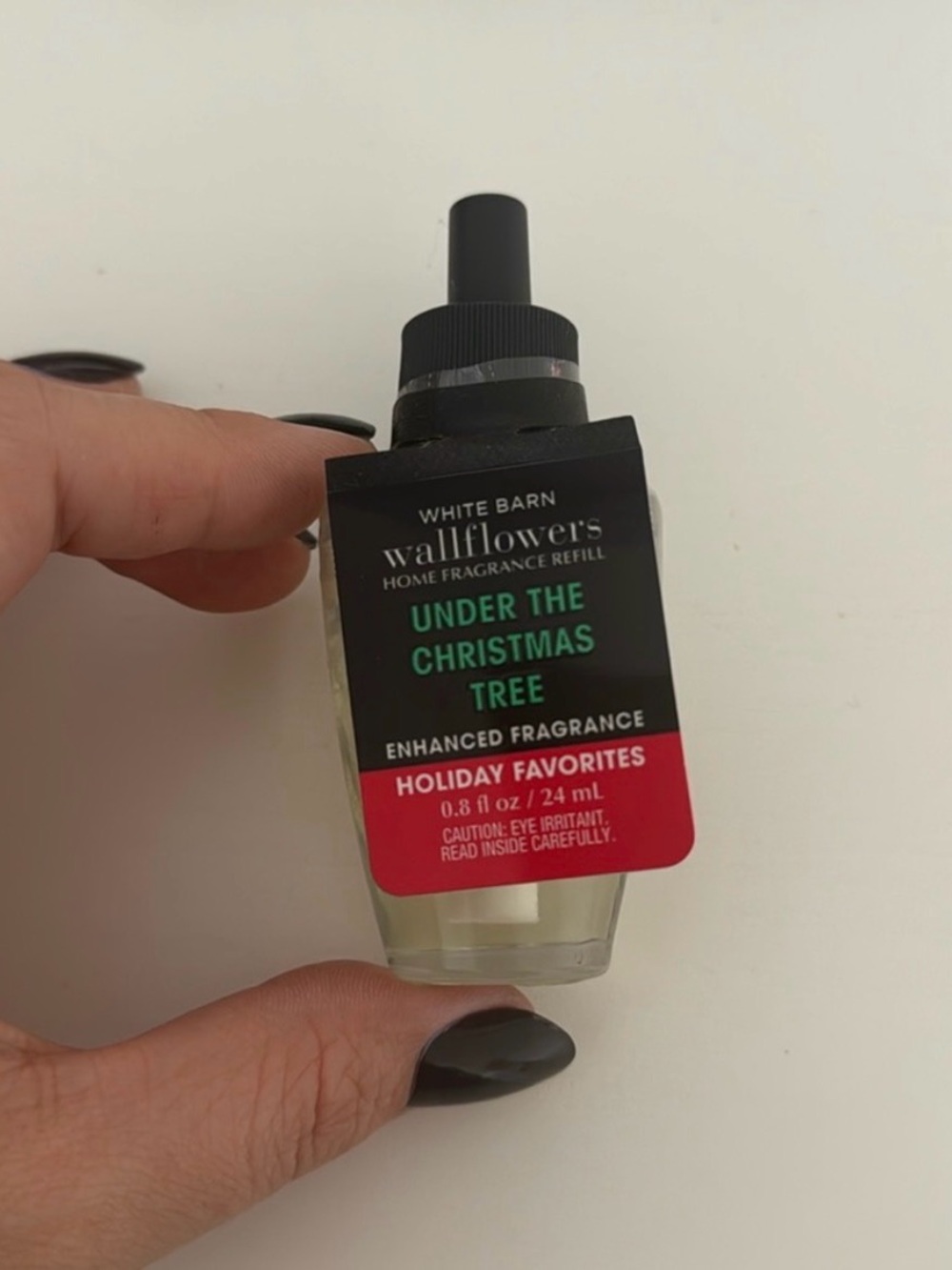 BATH & BODY WORKS UNDER THE CHRISTMAS TREE wallflower NWT